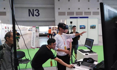 影視動(dòng)畫學(xué)院全媒體互動(dòng)展廳亮相文創(chuàng)展會(huì)，引領(lǐng)數(shù)字文化創(chuàng)意軟件新潮流